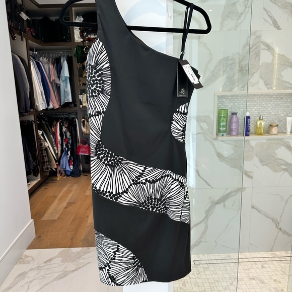 NWT. Designer black and white satin dress with matching blazer. - Picture 3 of 7